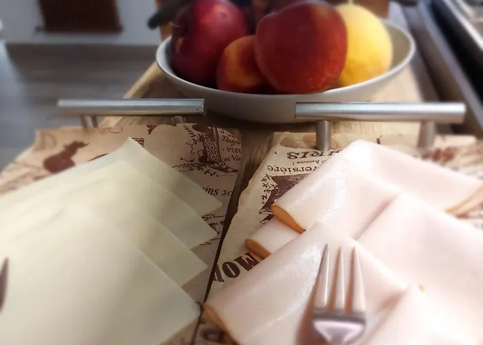 Nocleg ze śniadaniem Eat&stay Pompeja